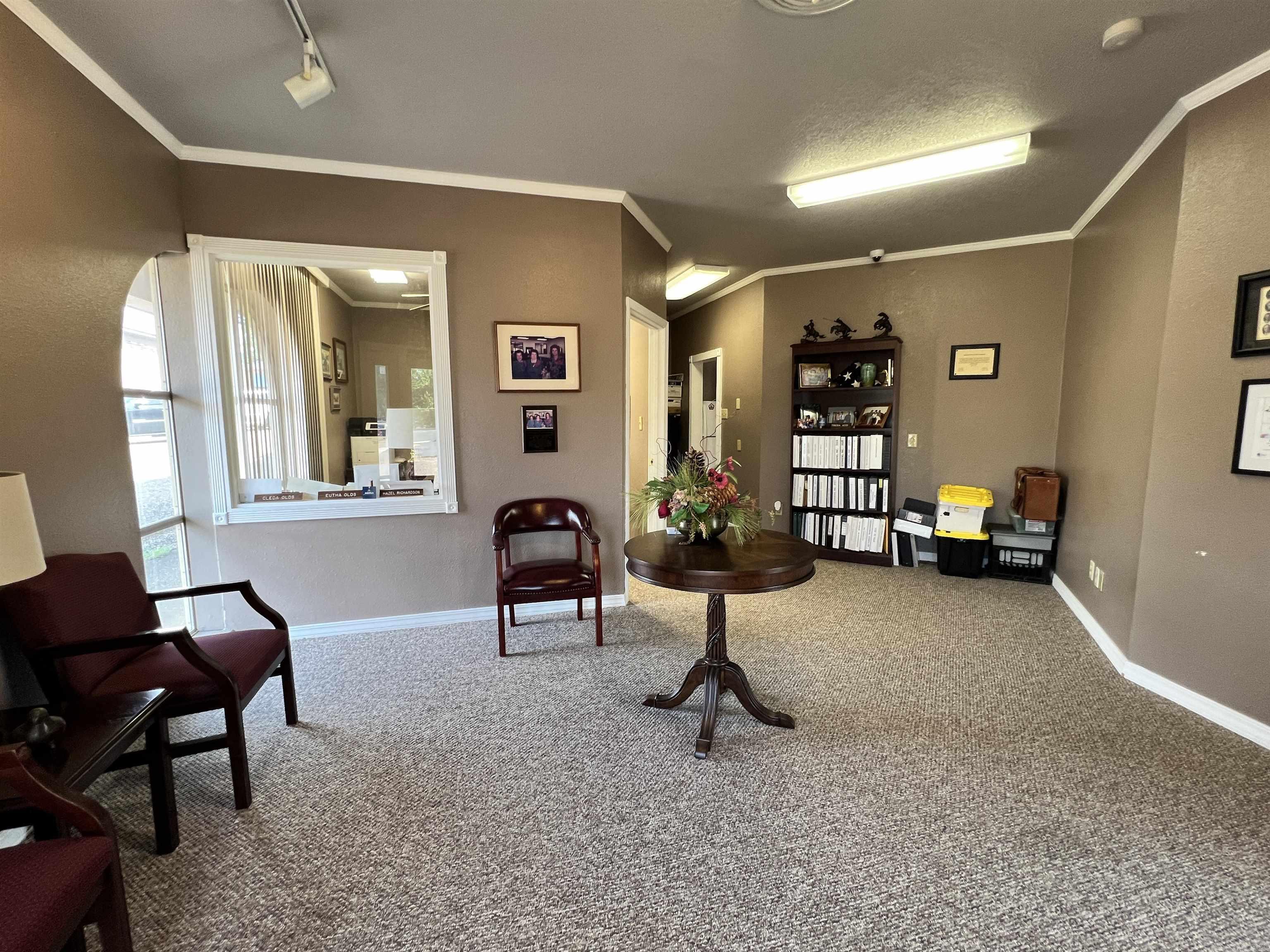 HILLS REPLAT OF TWIN OAKS ADDN - Commercial Sale