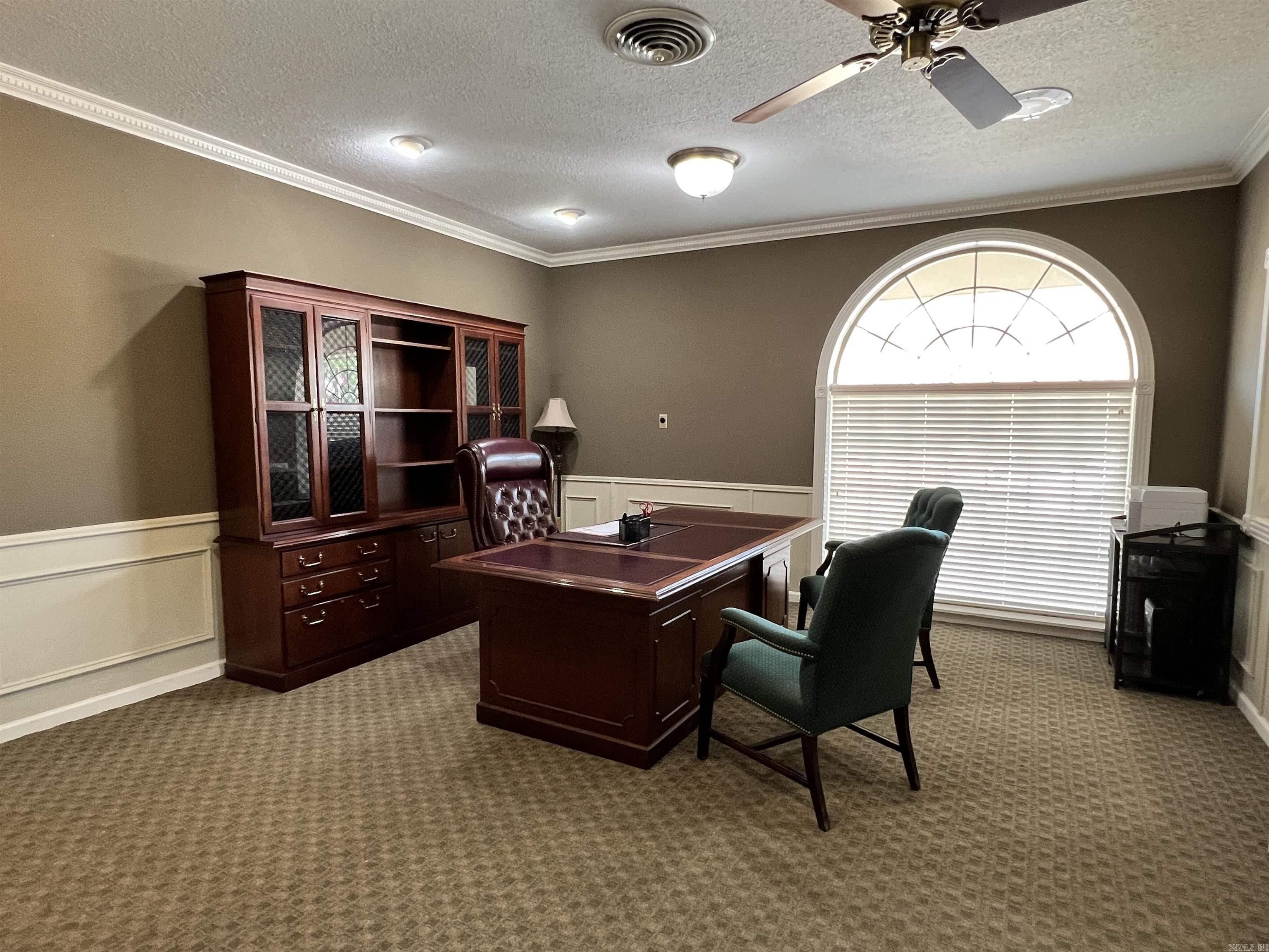 HILLS REPLAT OF TWIN OAKS ADDN - Commercial Sale