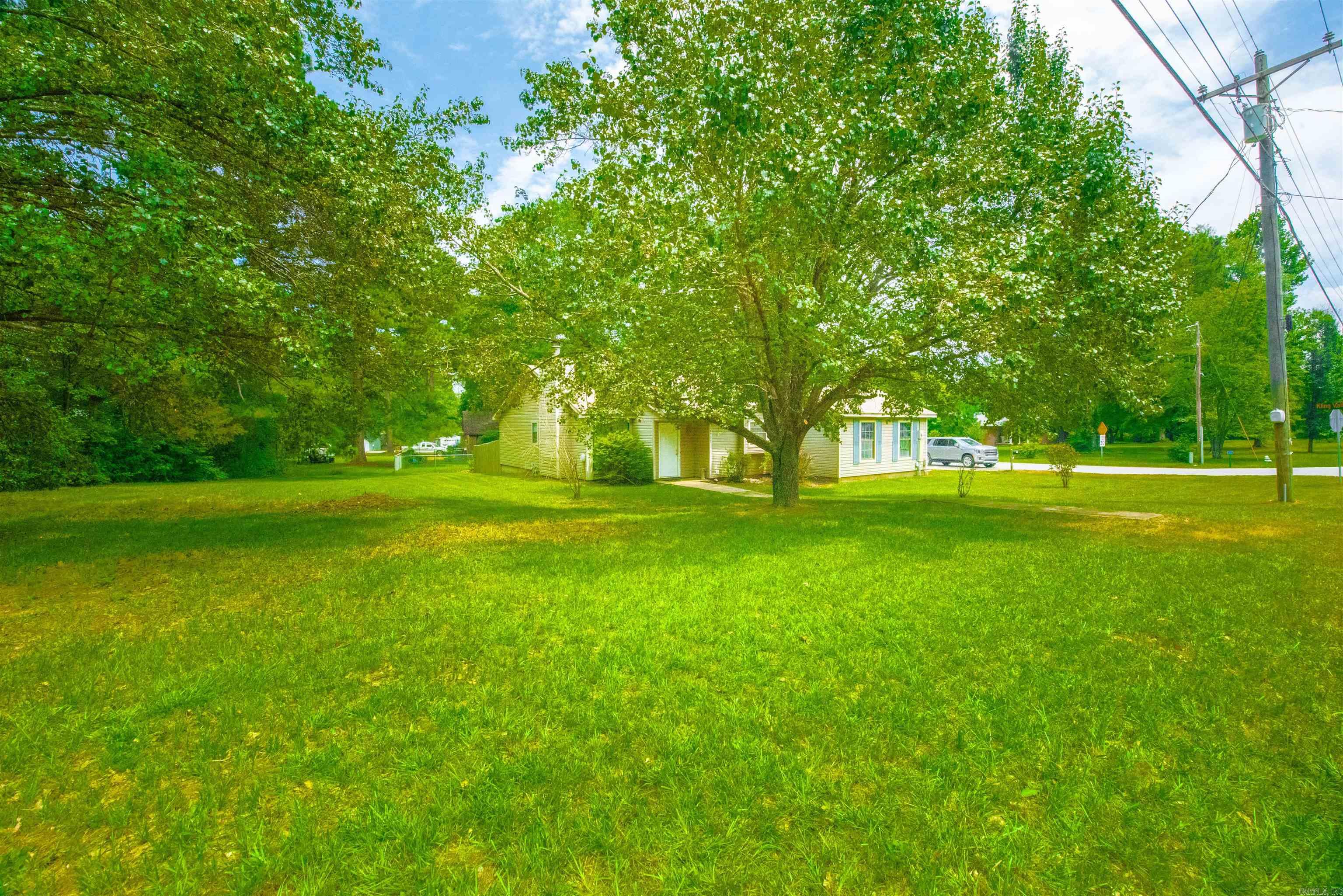 PLEASANT OAKS - Residential