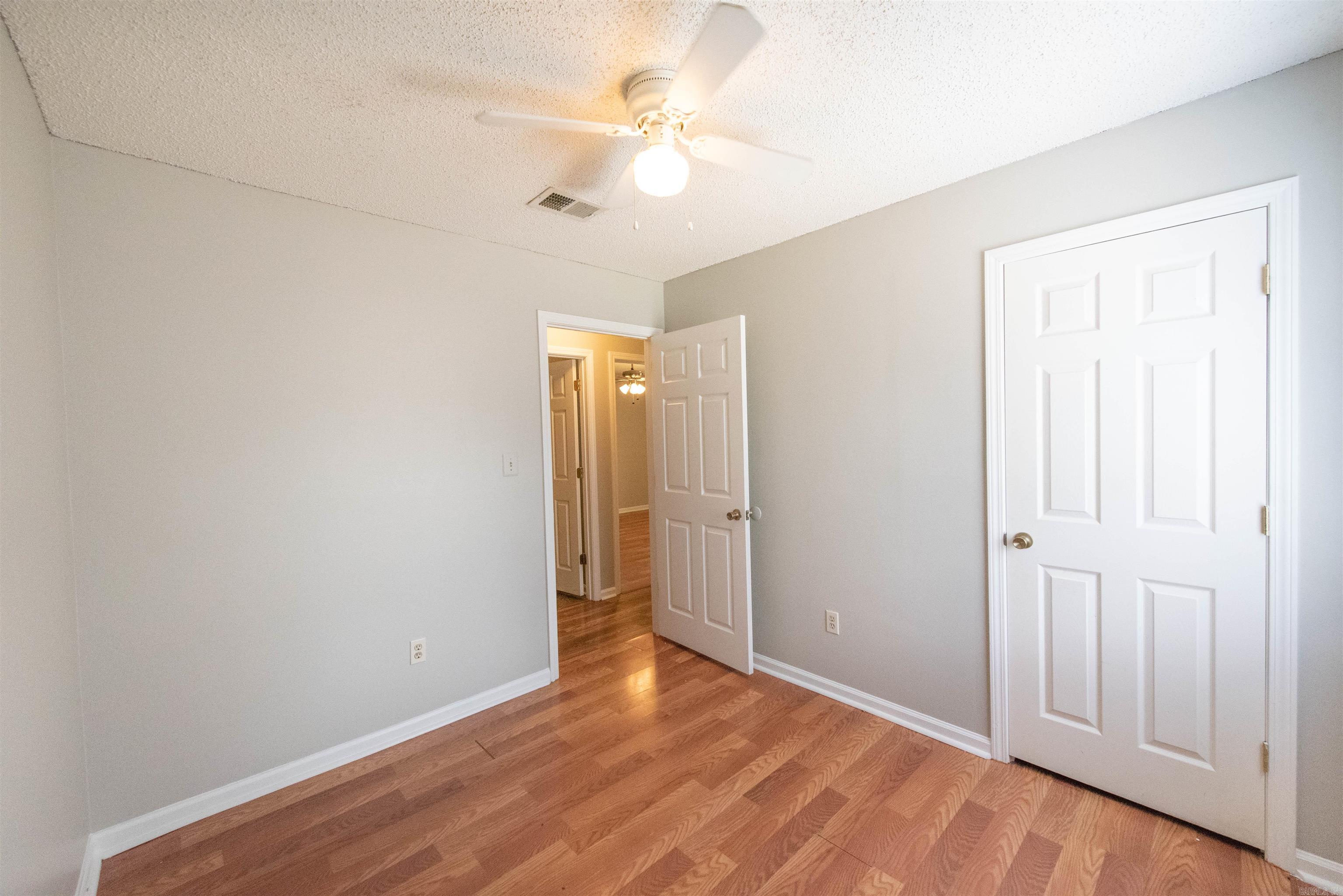 PLEASANT OAKS - Residential