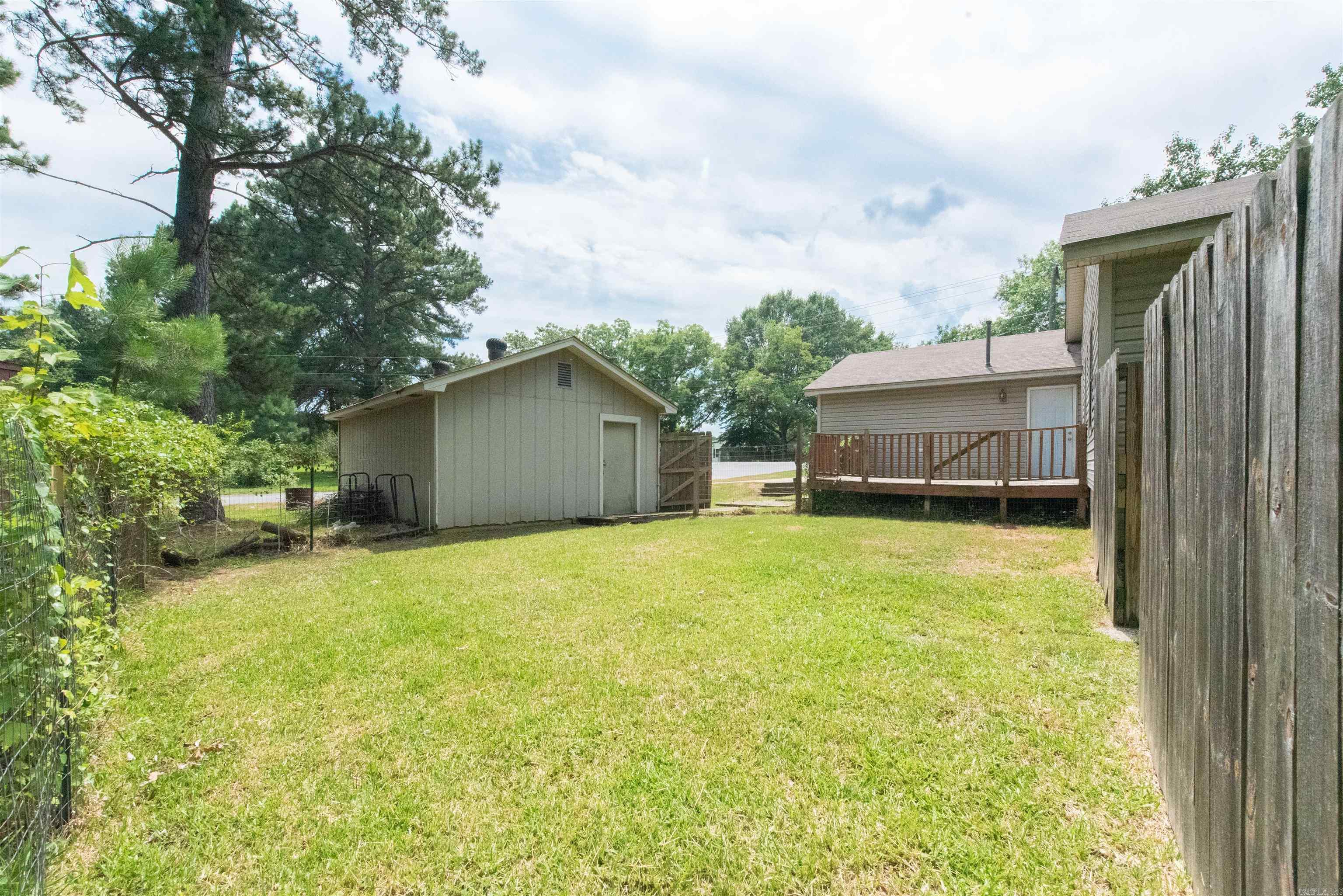 PLEASANT OAKS - Residential
