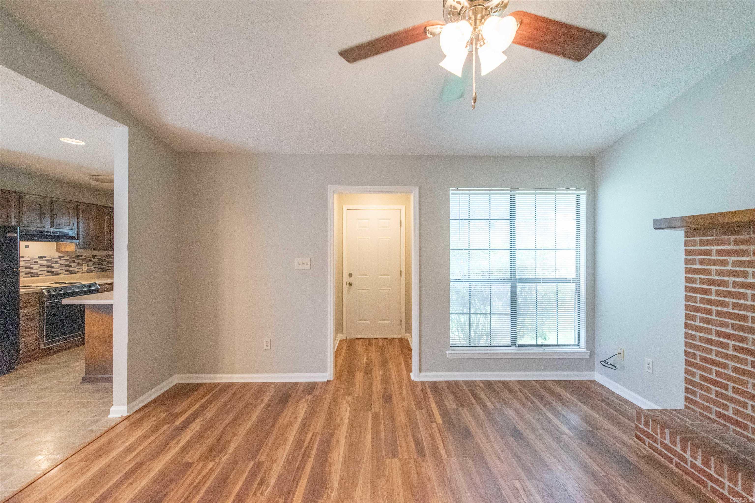 PLEASANT OAKS - Residential