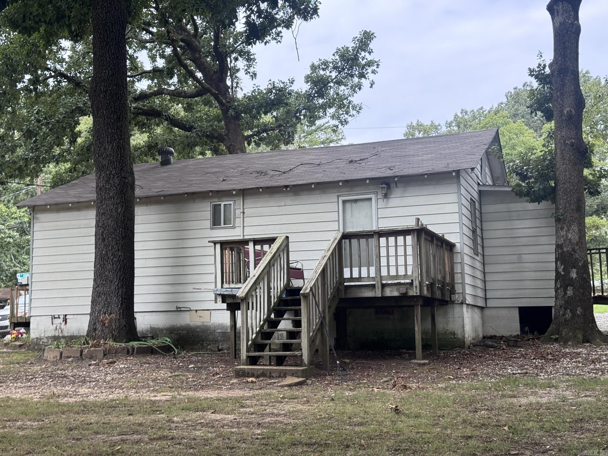 BARROW JOHN - Residential
