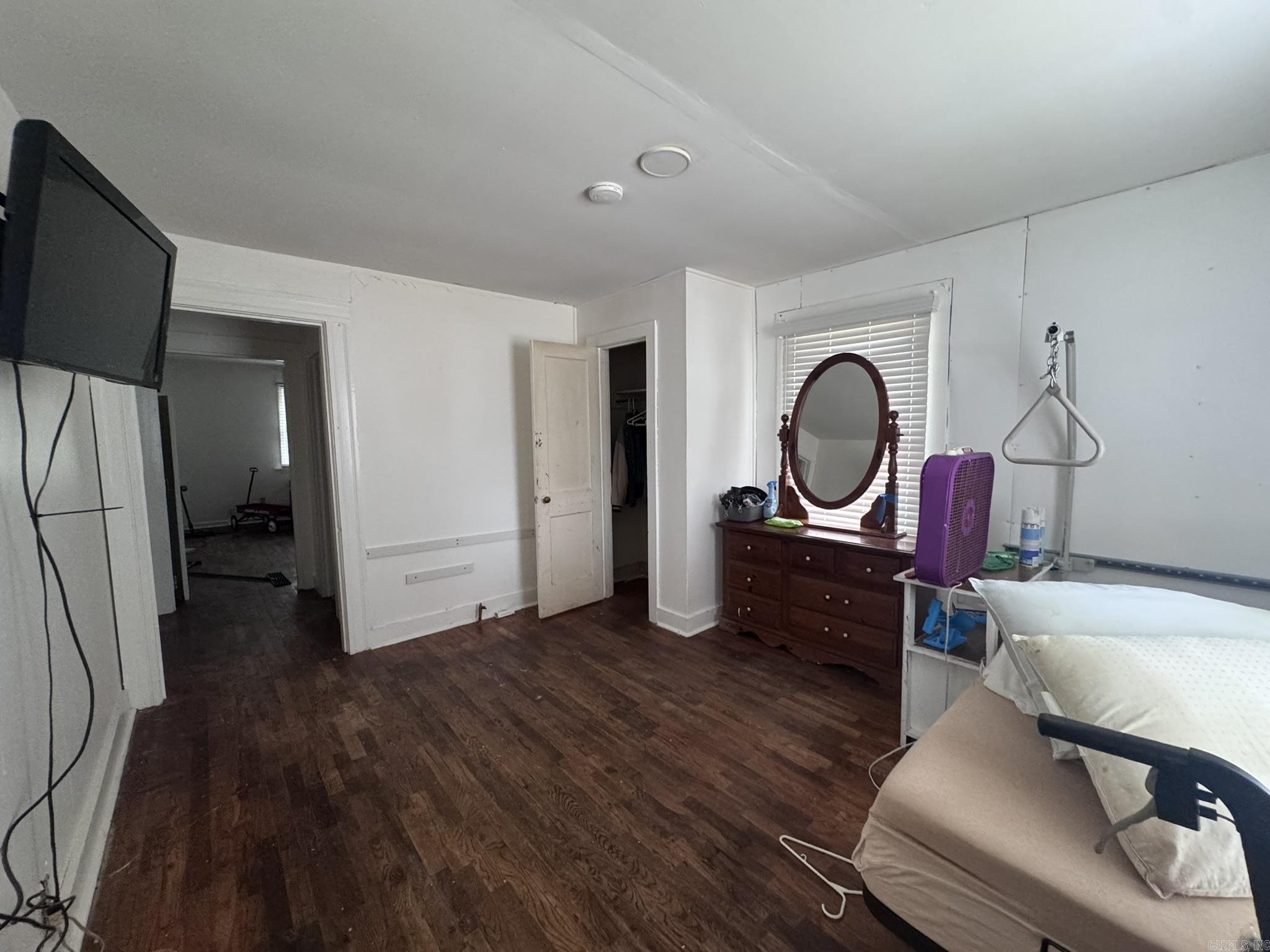 BARROW JOHN - Residential