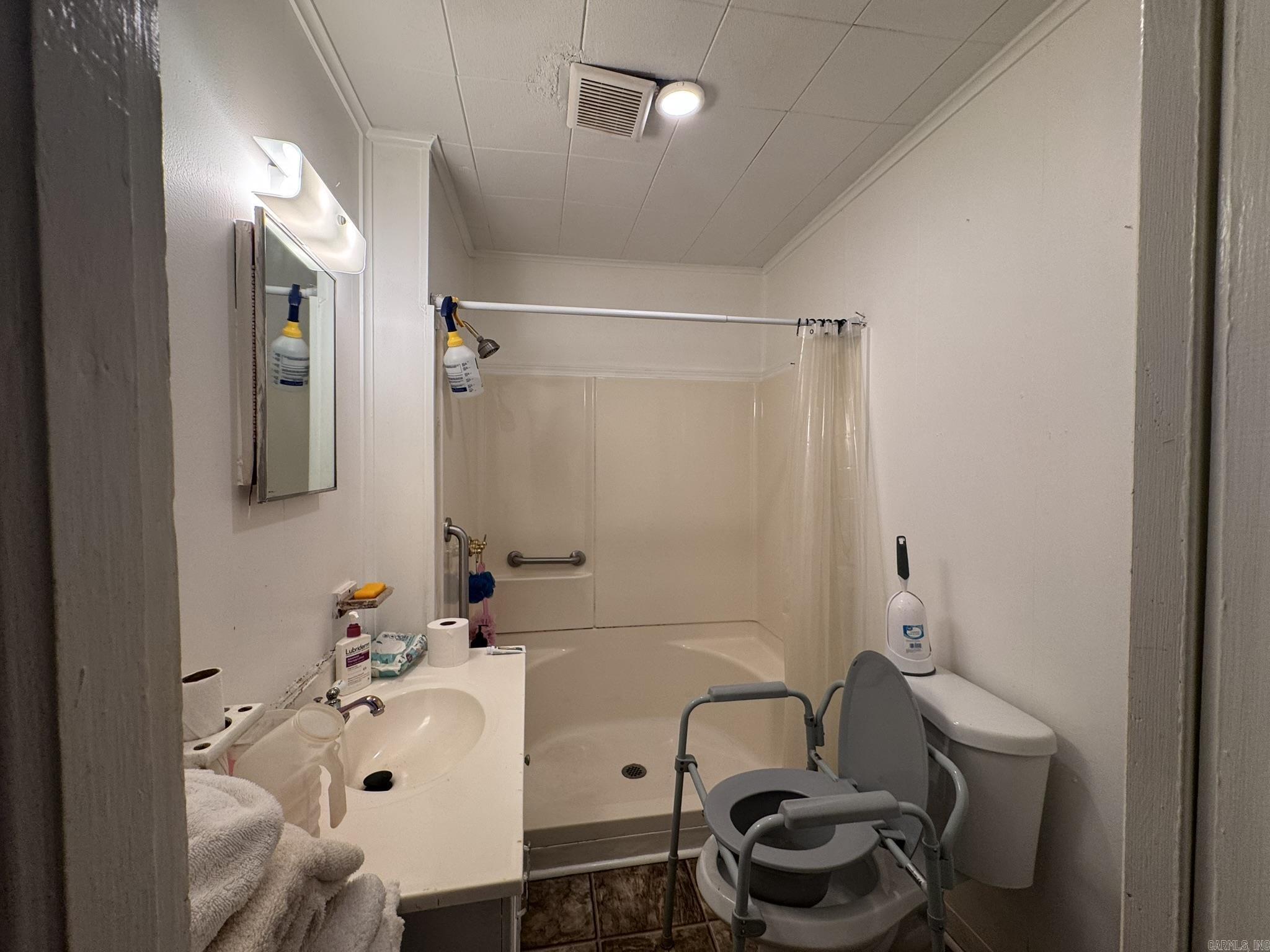 BARROW JOHN - Residential