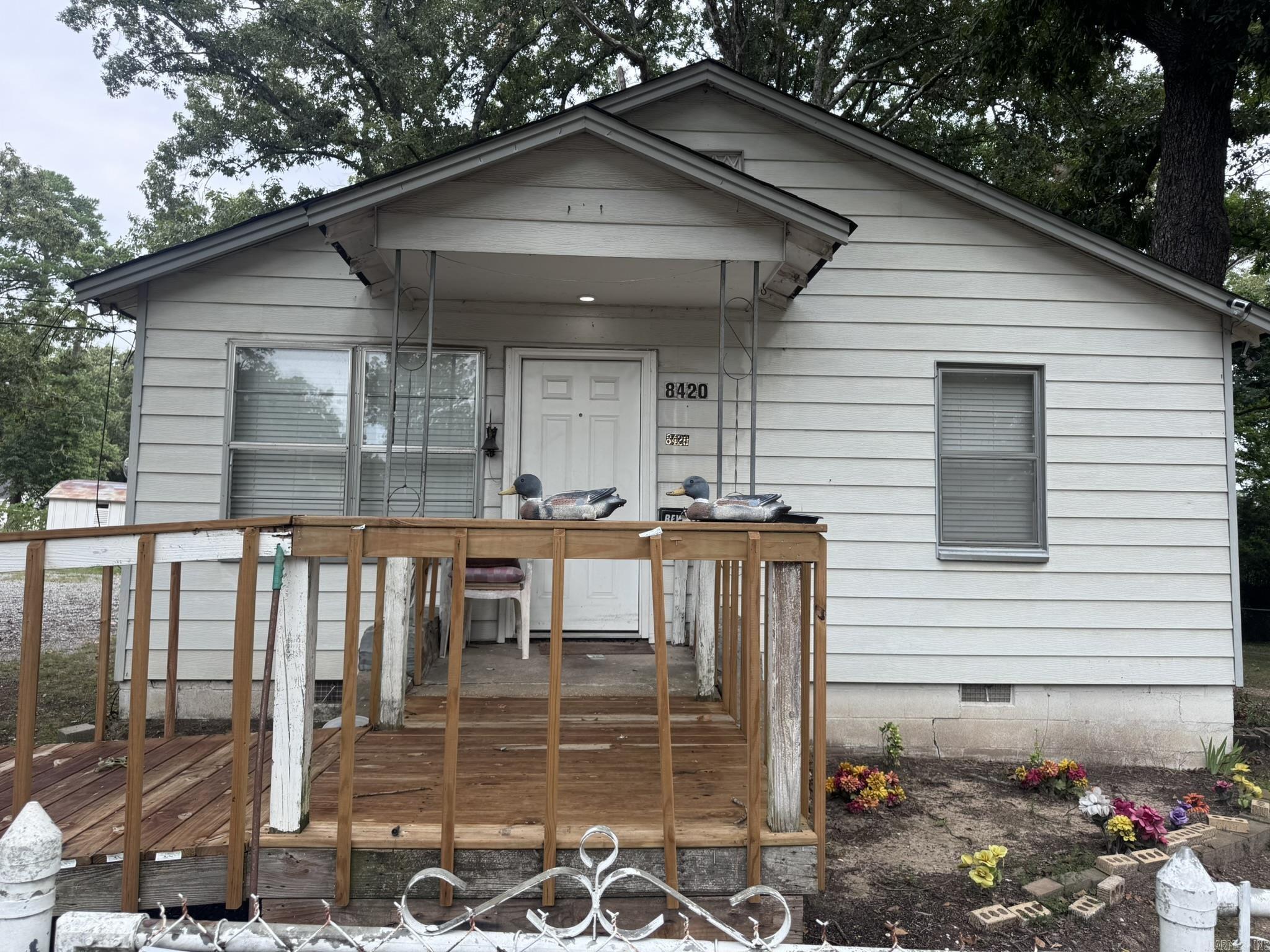 BARROW JOHN - Residential