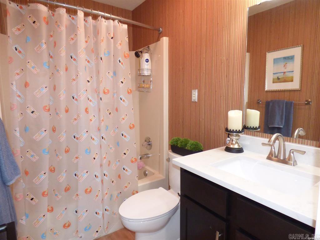 Farr Shores - Residential