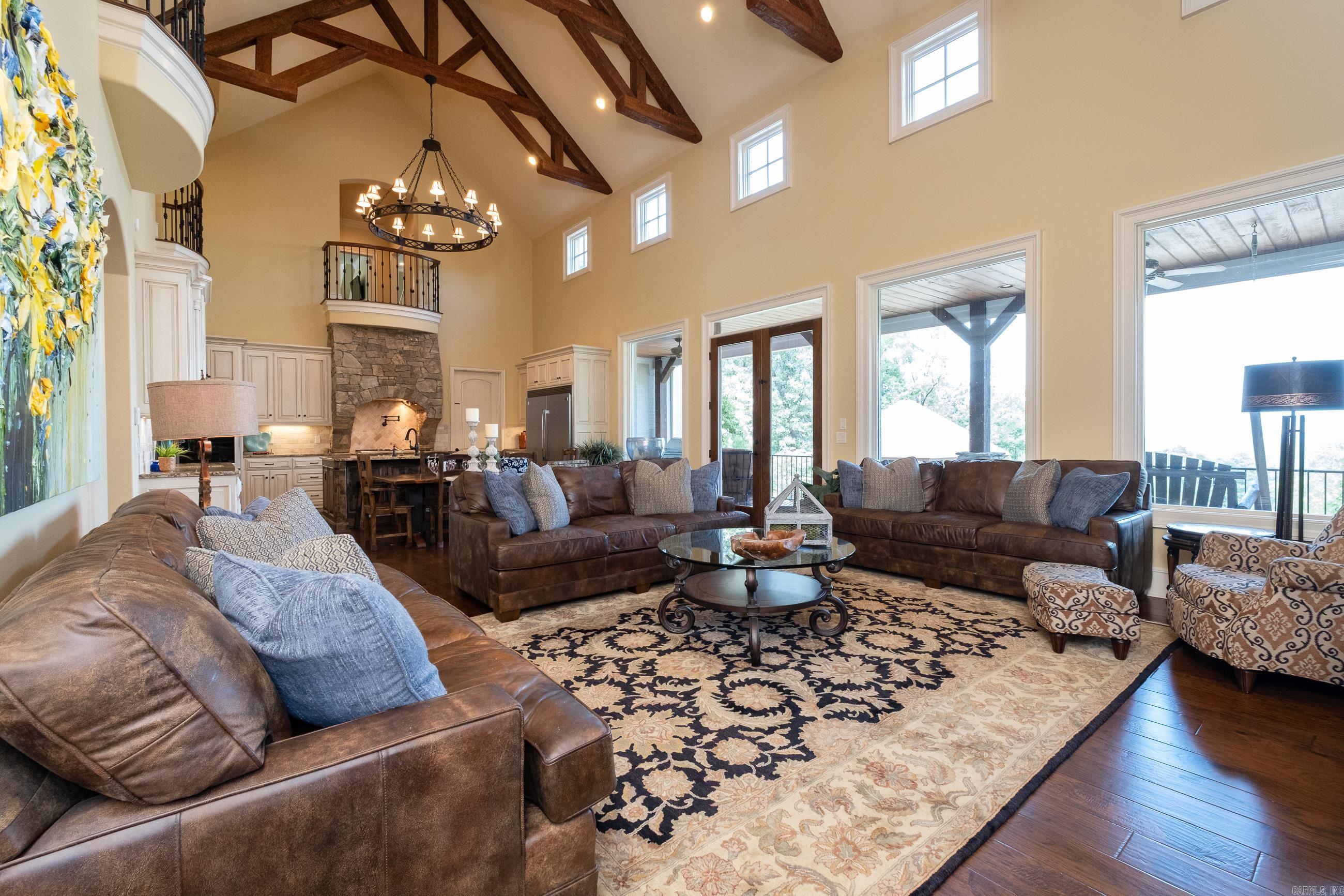 MAXINES REPL OF MILLS MTN EST - Residential