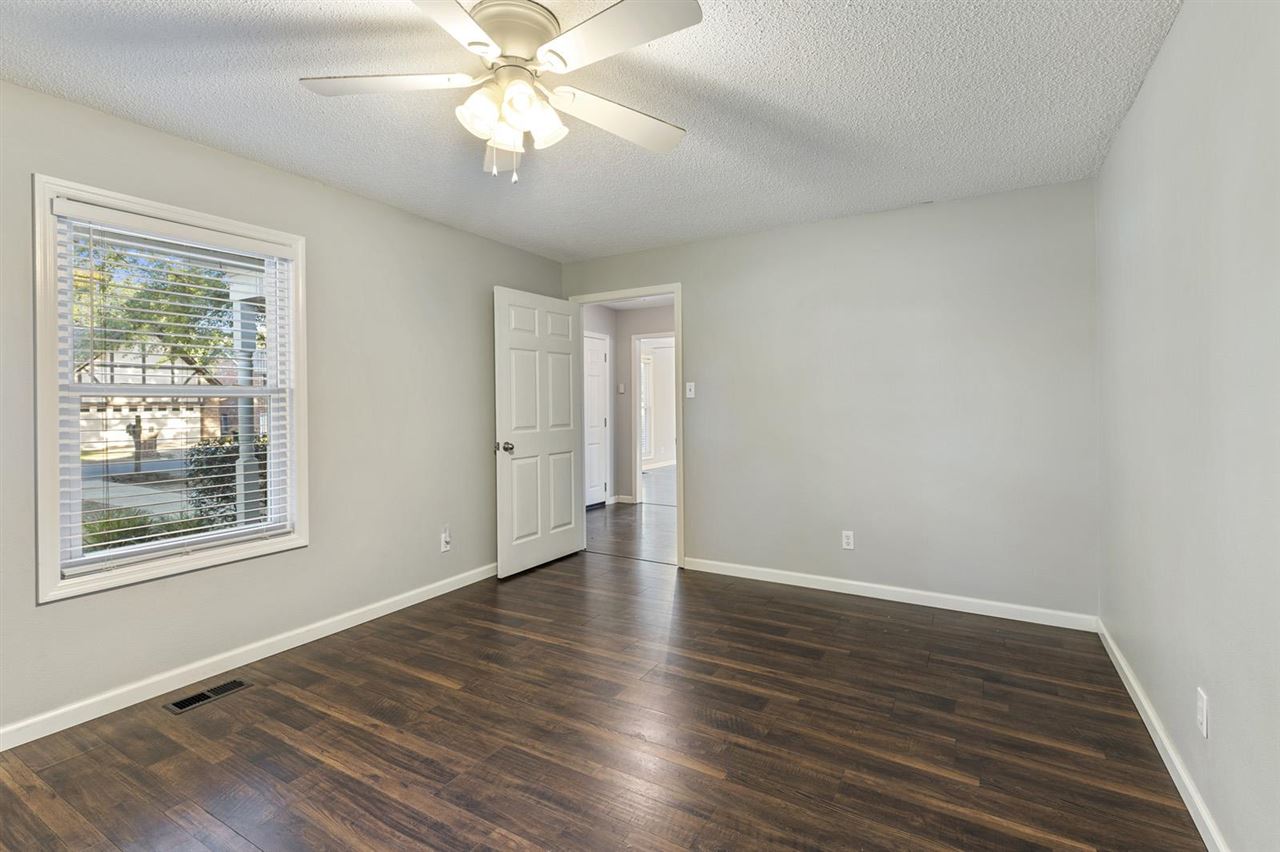 FAIRWAY PARK - Residential