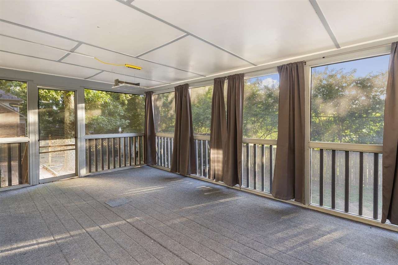 FAIRWAY PARK - Residential