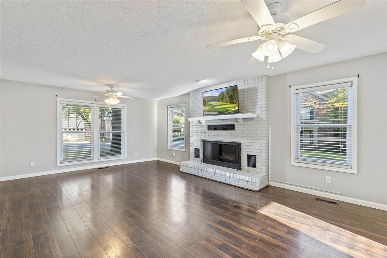 FAIRWAY PARK - Residential