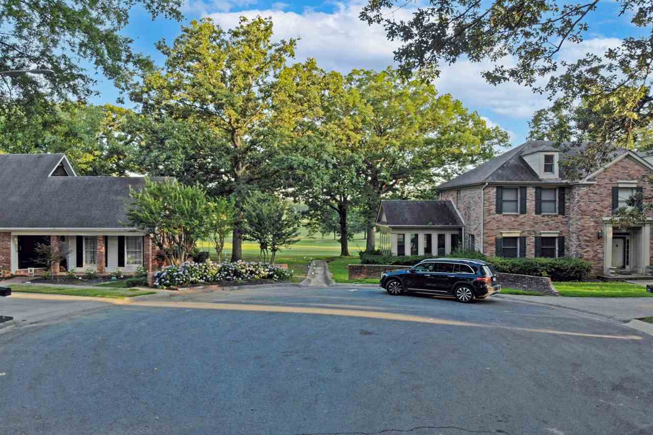 FAIRWAY PARK - Residential