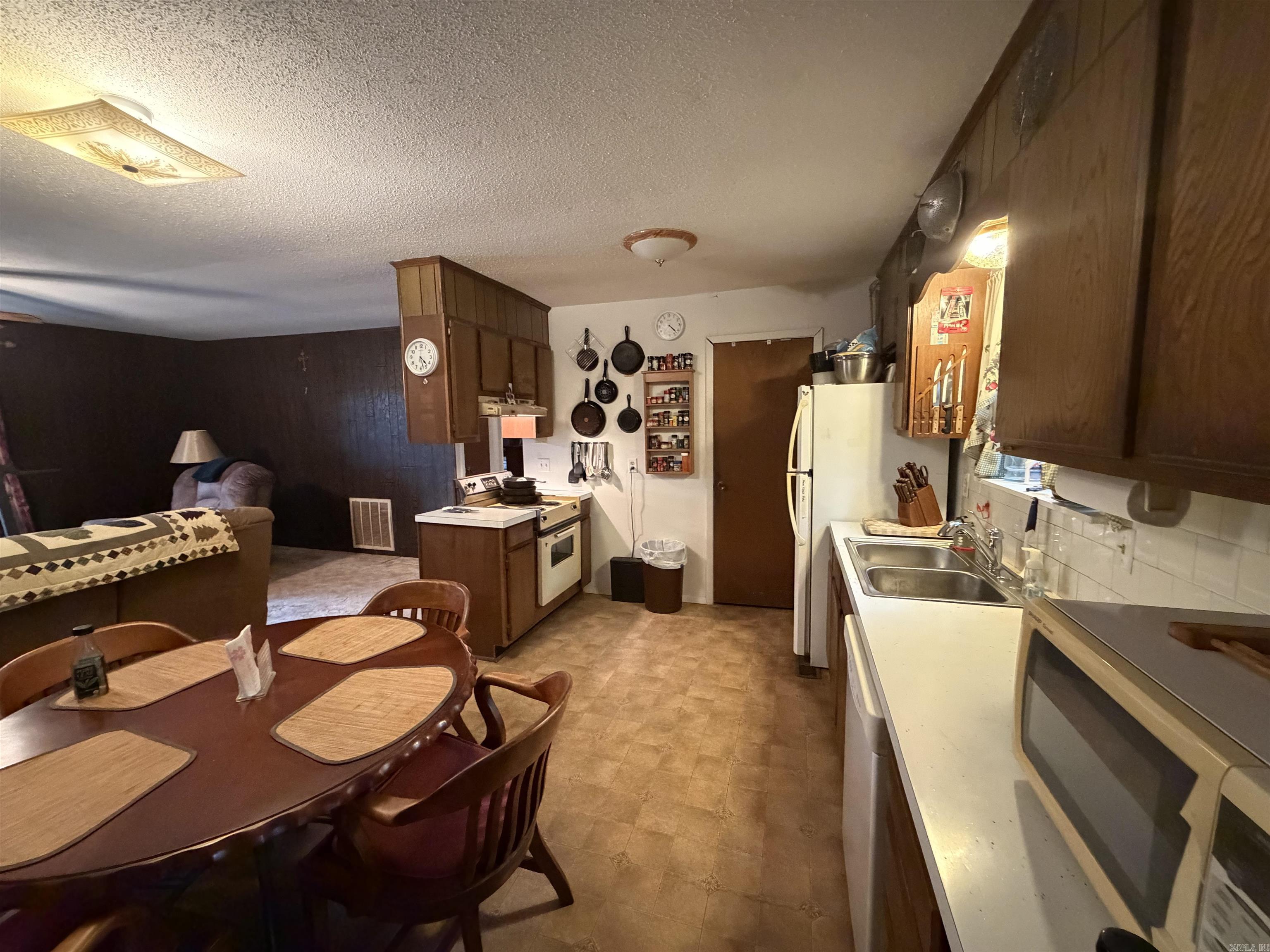 Lake Harbor Estates - Residential