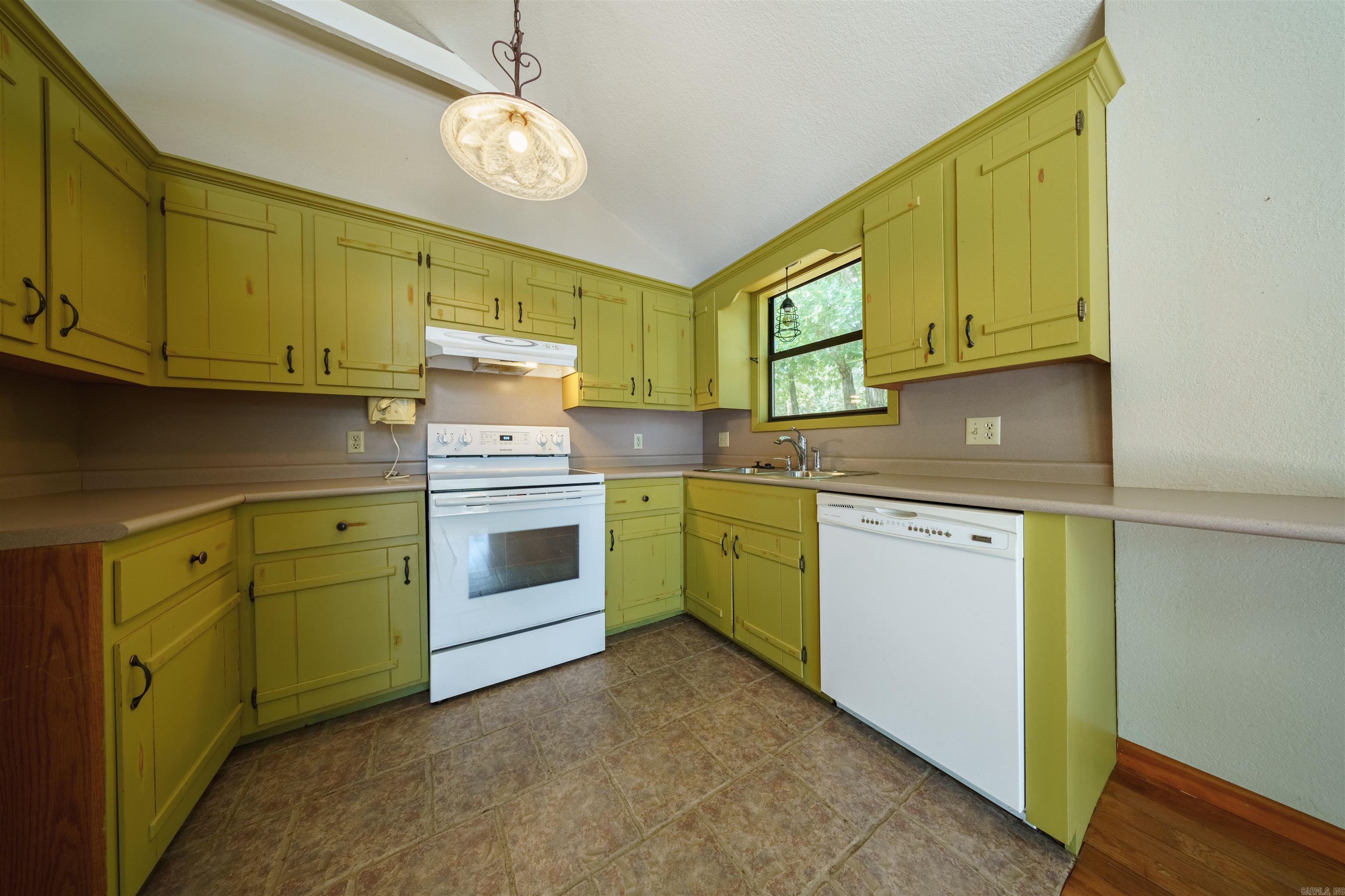 CEDAR GREEN ESTS SUB - Residential