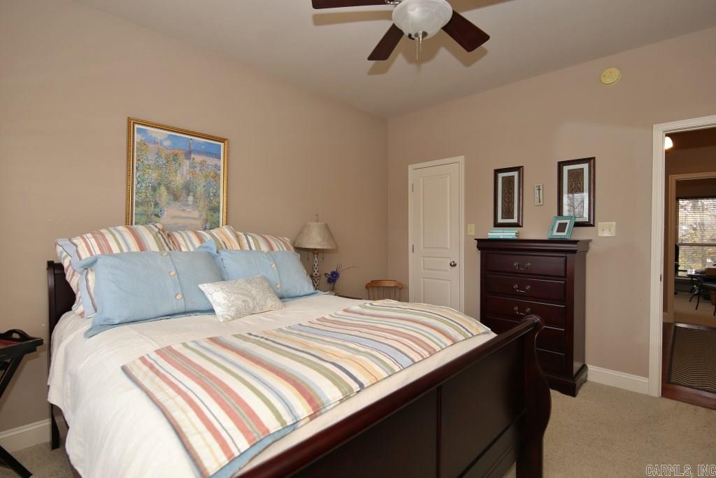 OAKBROOKE - Residential