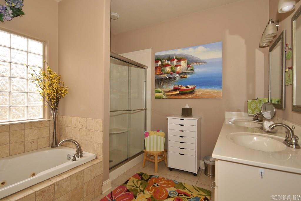 OAKBROOKE - Residential