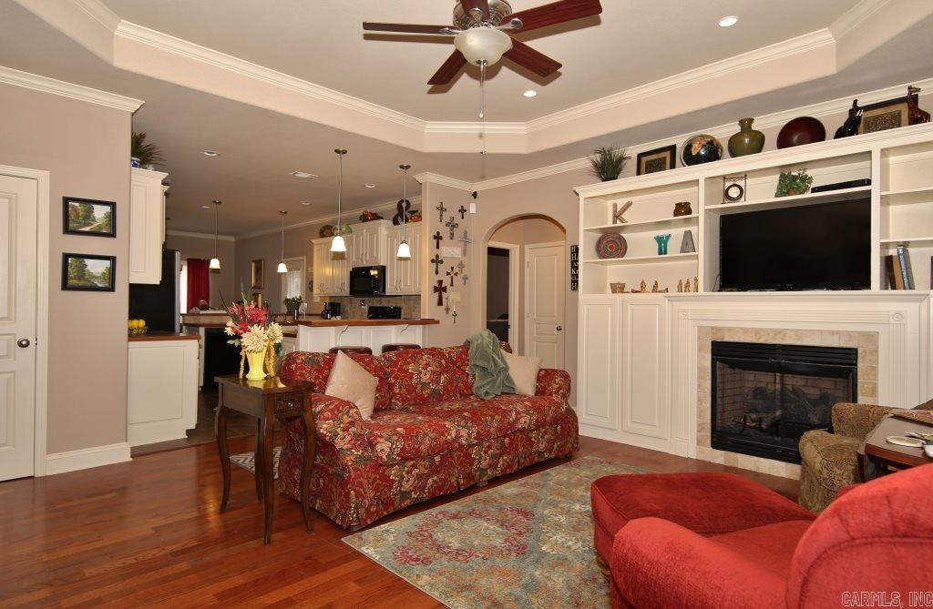 OAKBROOKE - Residential