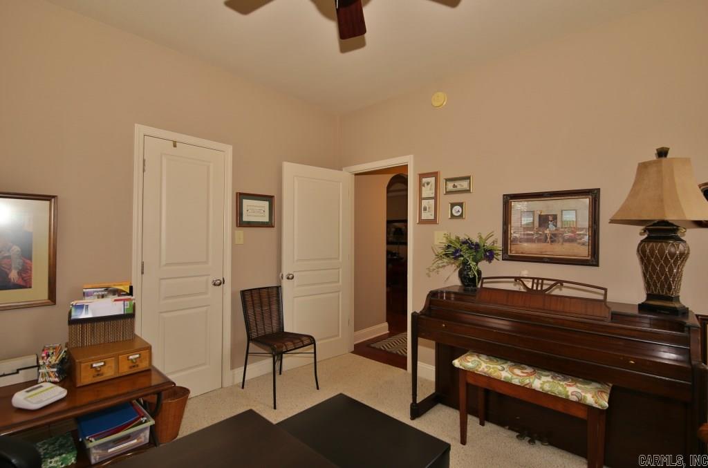 OAKBROOKE - Residential