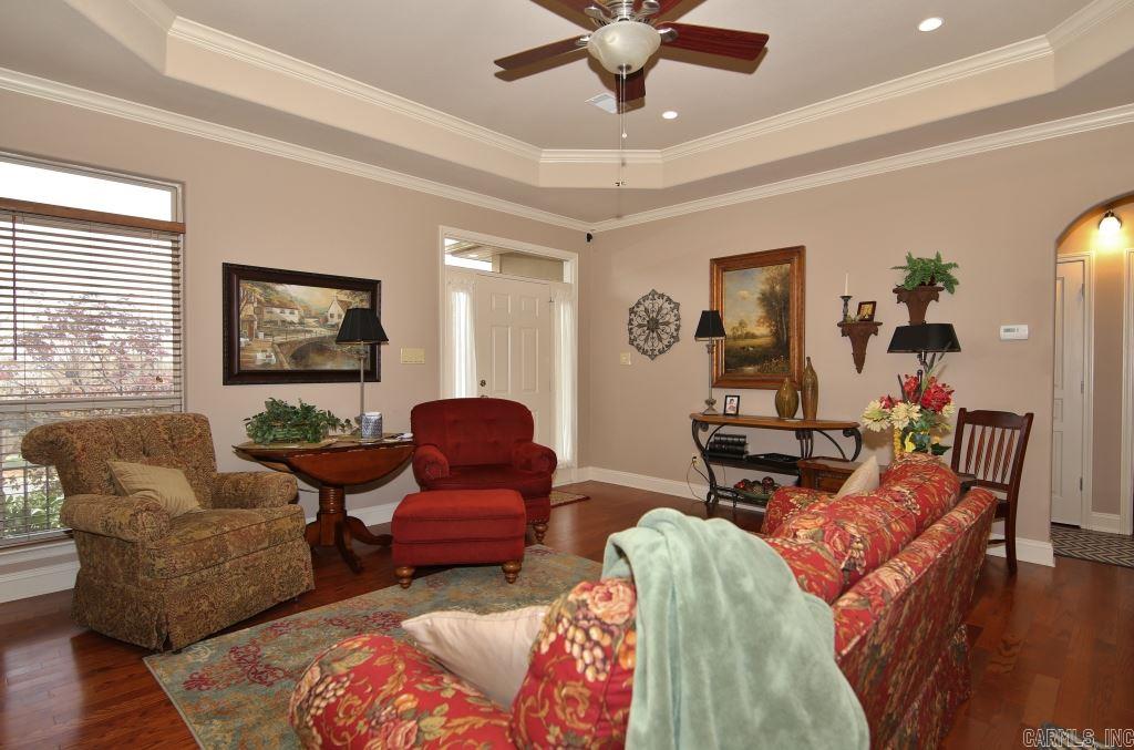 OAKBROOKE - Residential