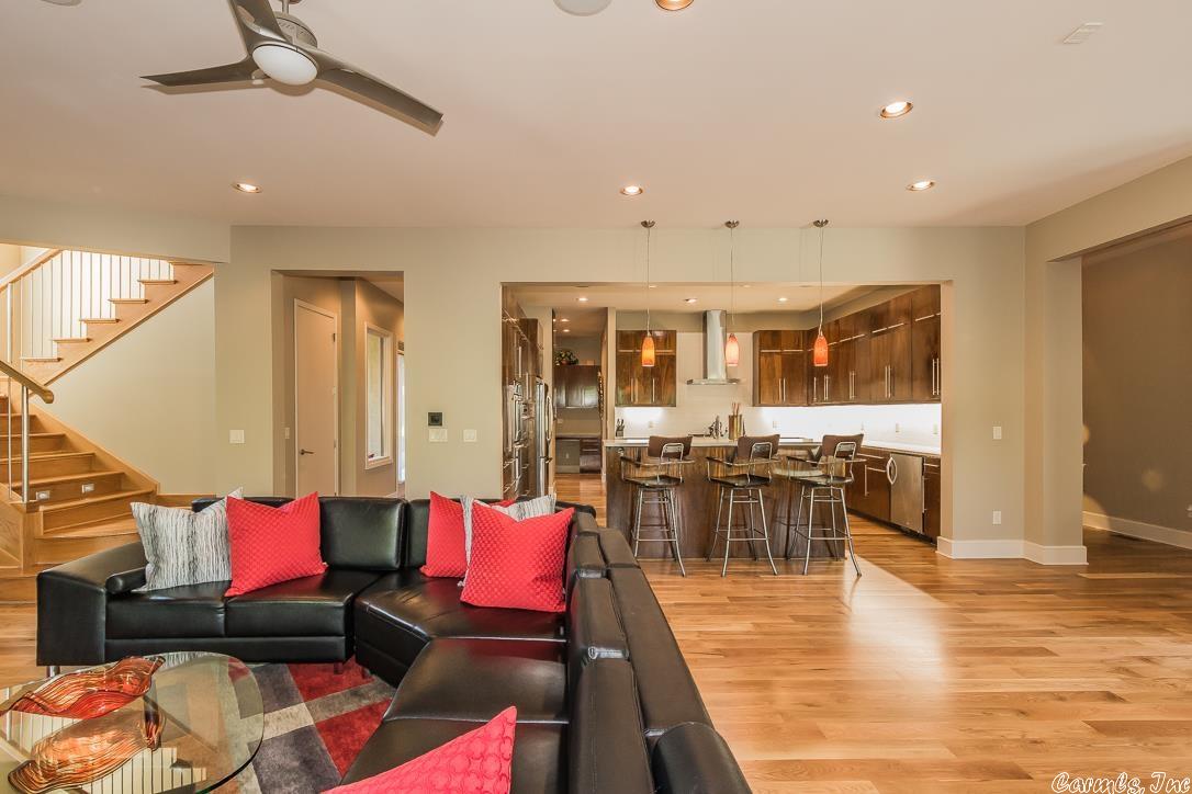 CHENAL VALLEY DEAUVILLE PLACE - Residential
