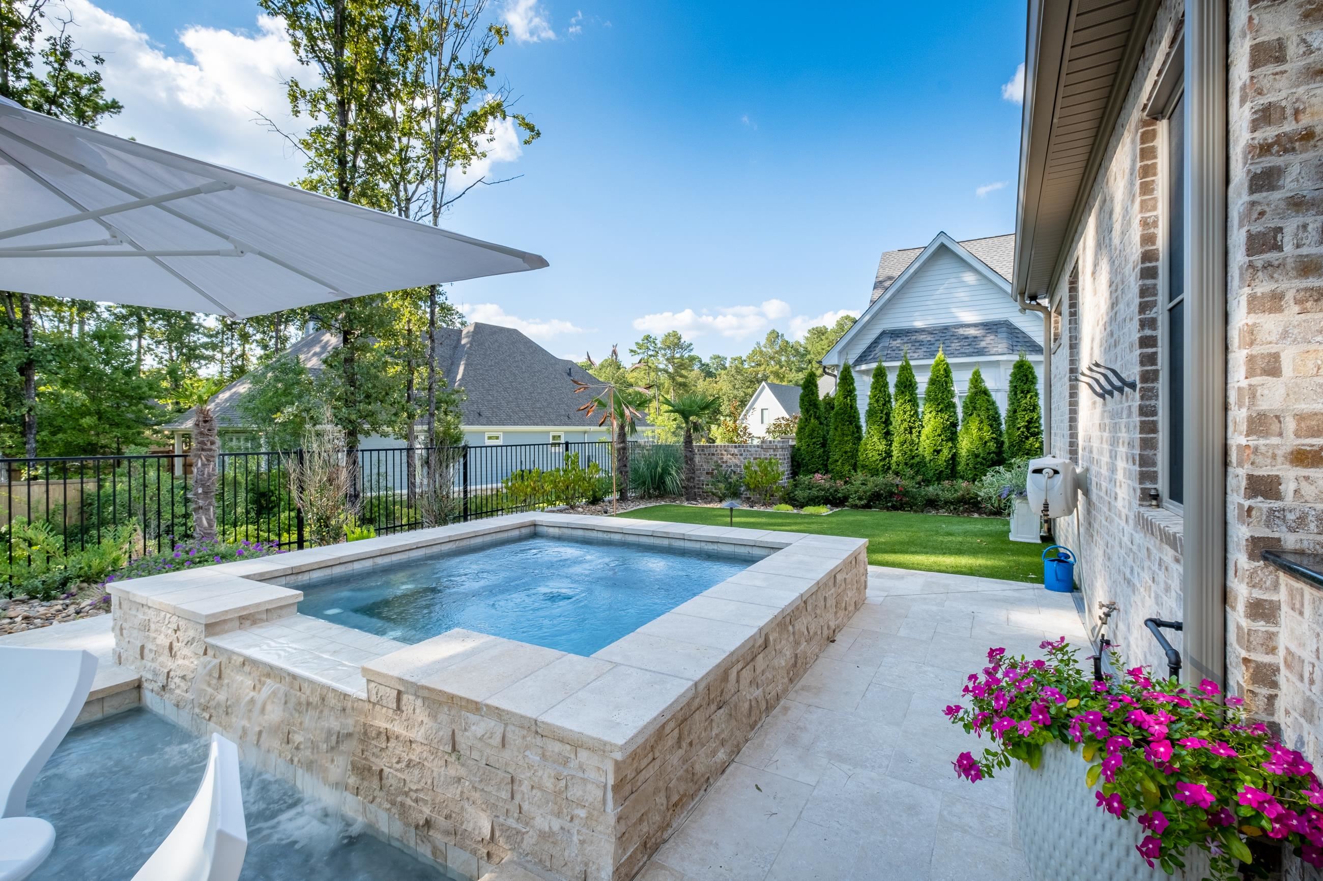CHENAL VALLEY HALLEN COURT - Residential
