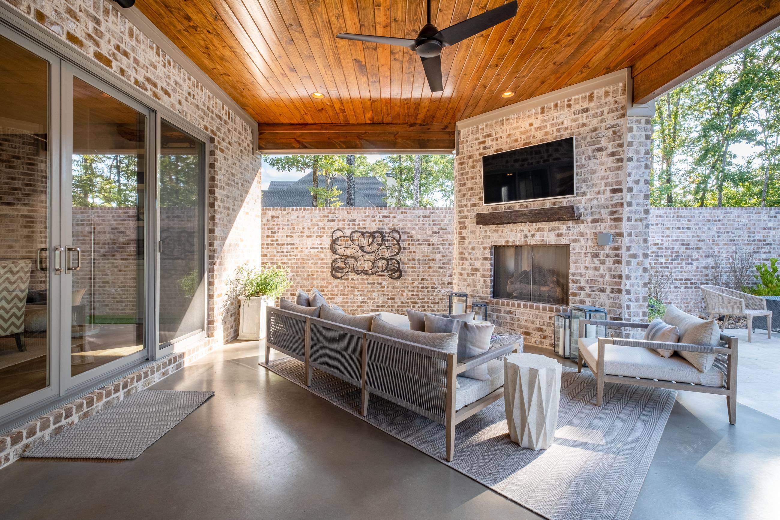 CHENAL VALLEY HALLEN COURT - Residential