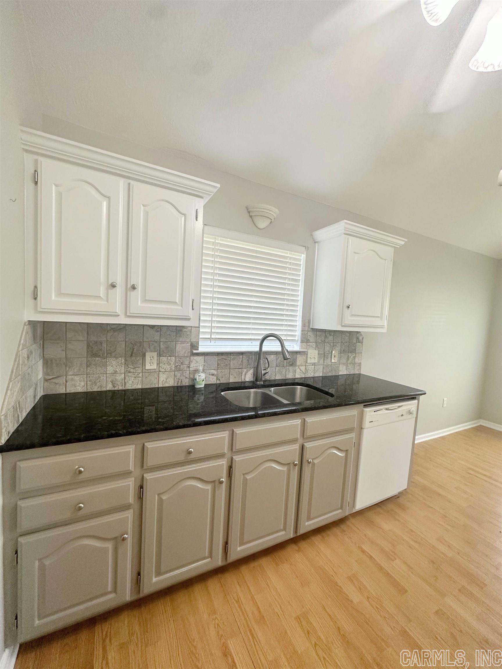 RIDGEFIELD - Residential