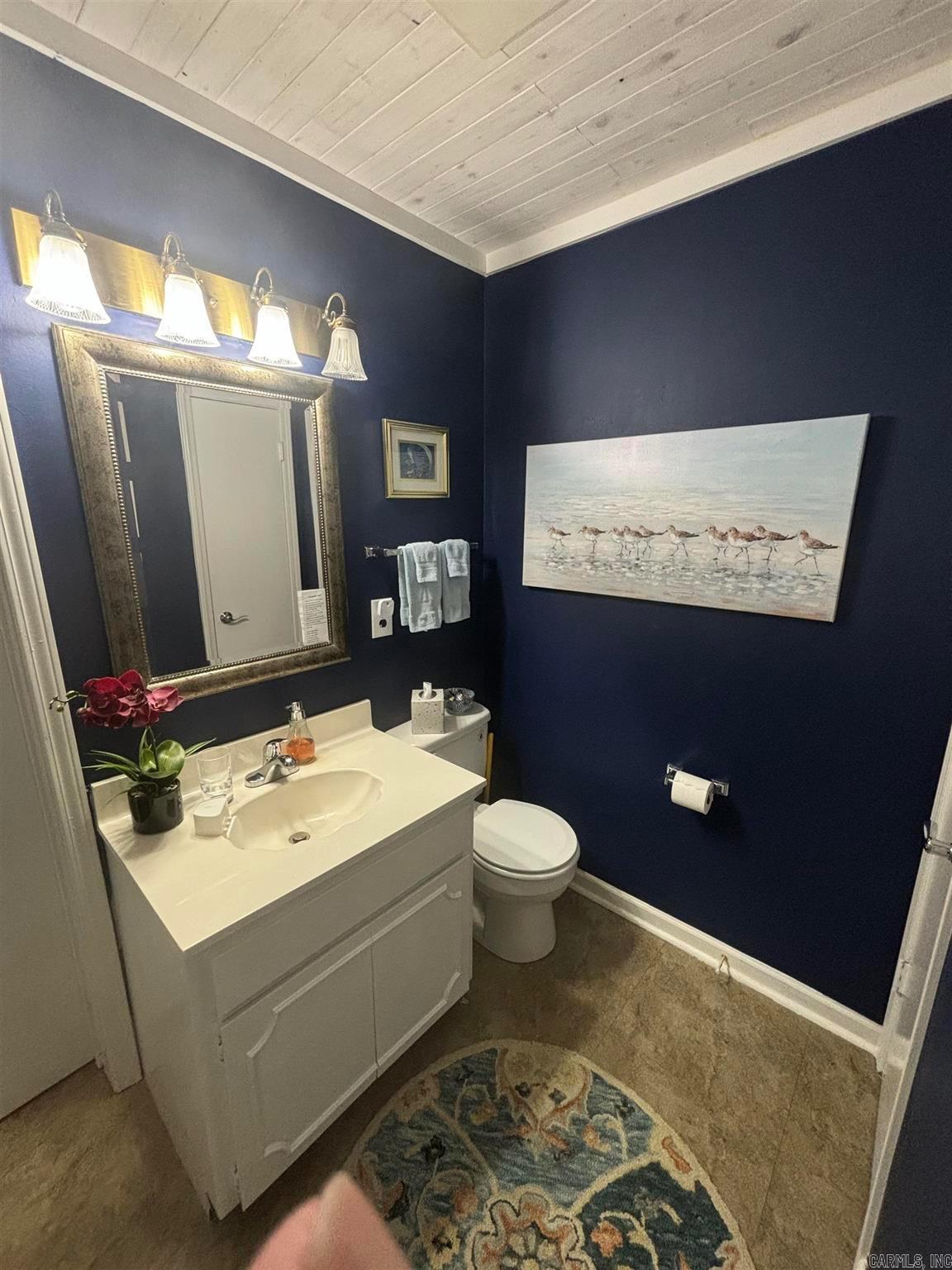 LAKEWOOD HILLS - Residential