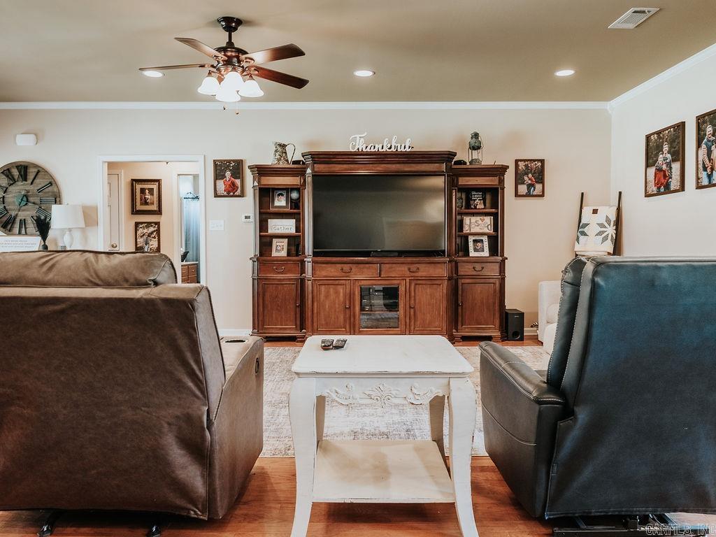 OLIVIA ESTATES - Residential