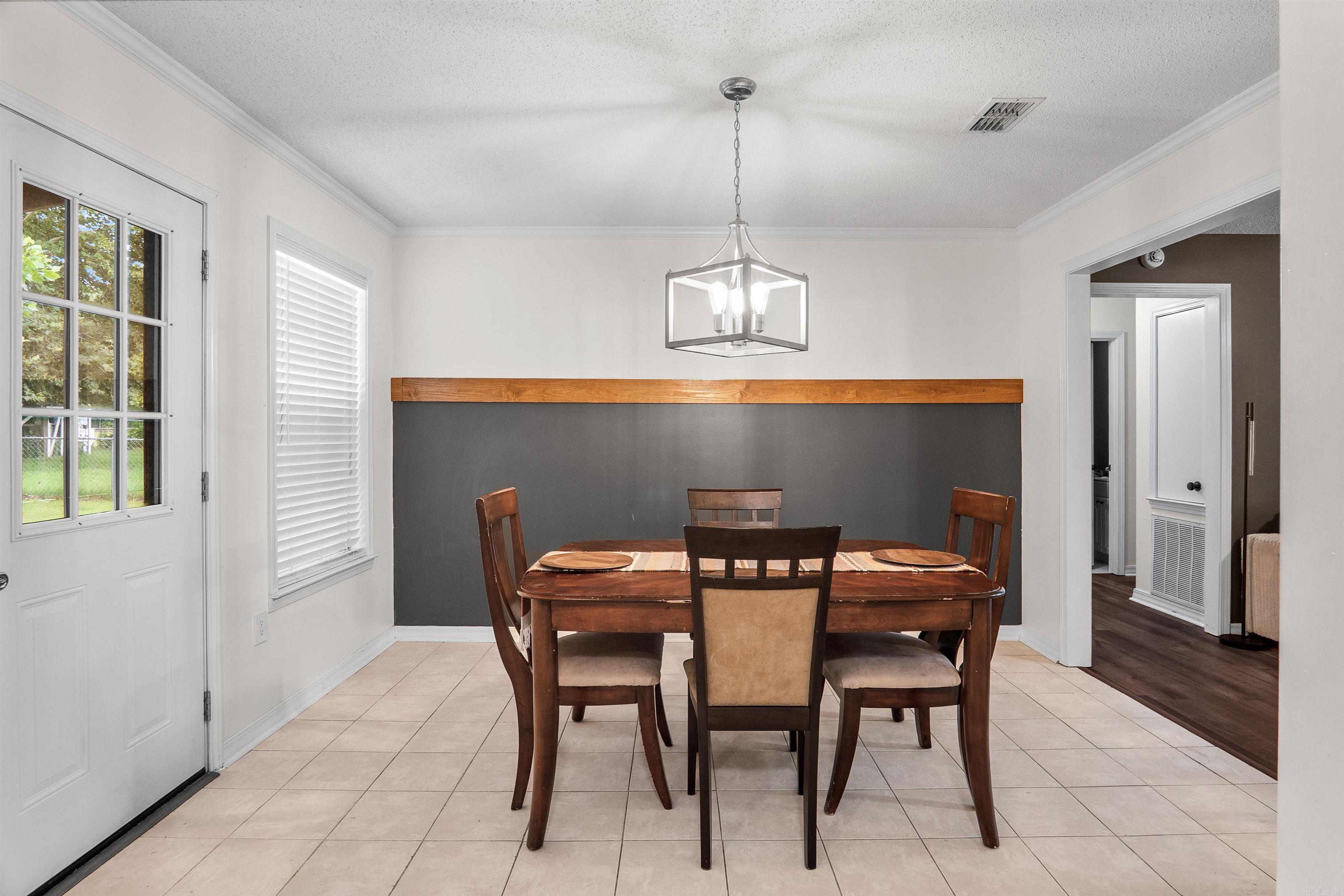 COUNTRY WOOD SUB UNIT - Residential