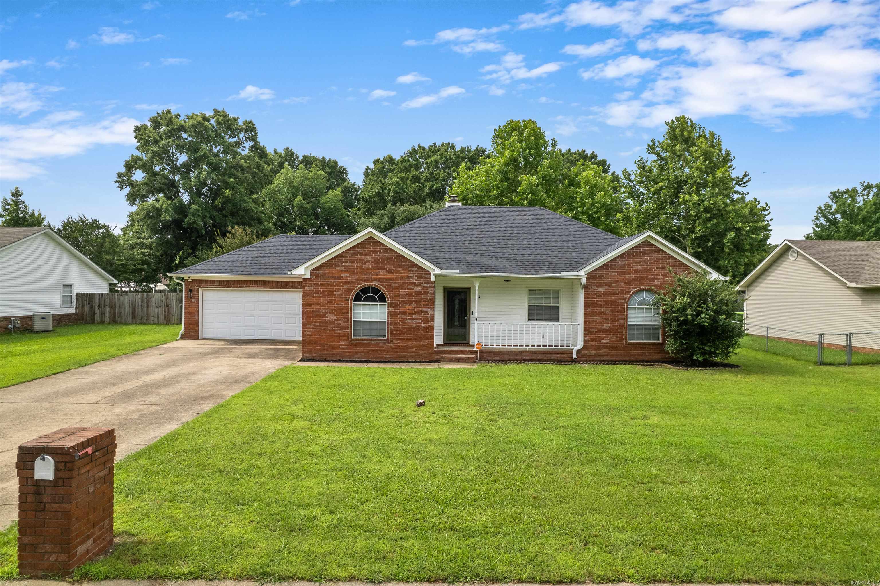 COUNTRY WOOD SUB UNIT - Residential