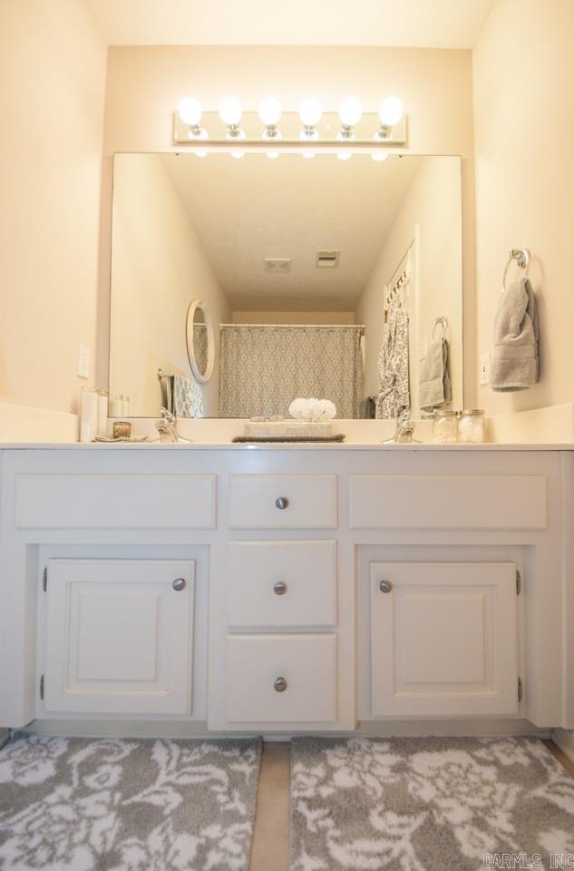 DIAMOND POINTE - Residential