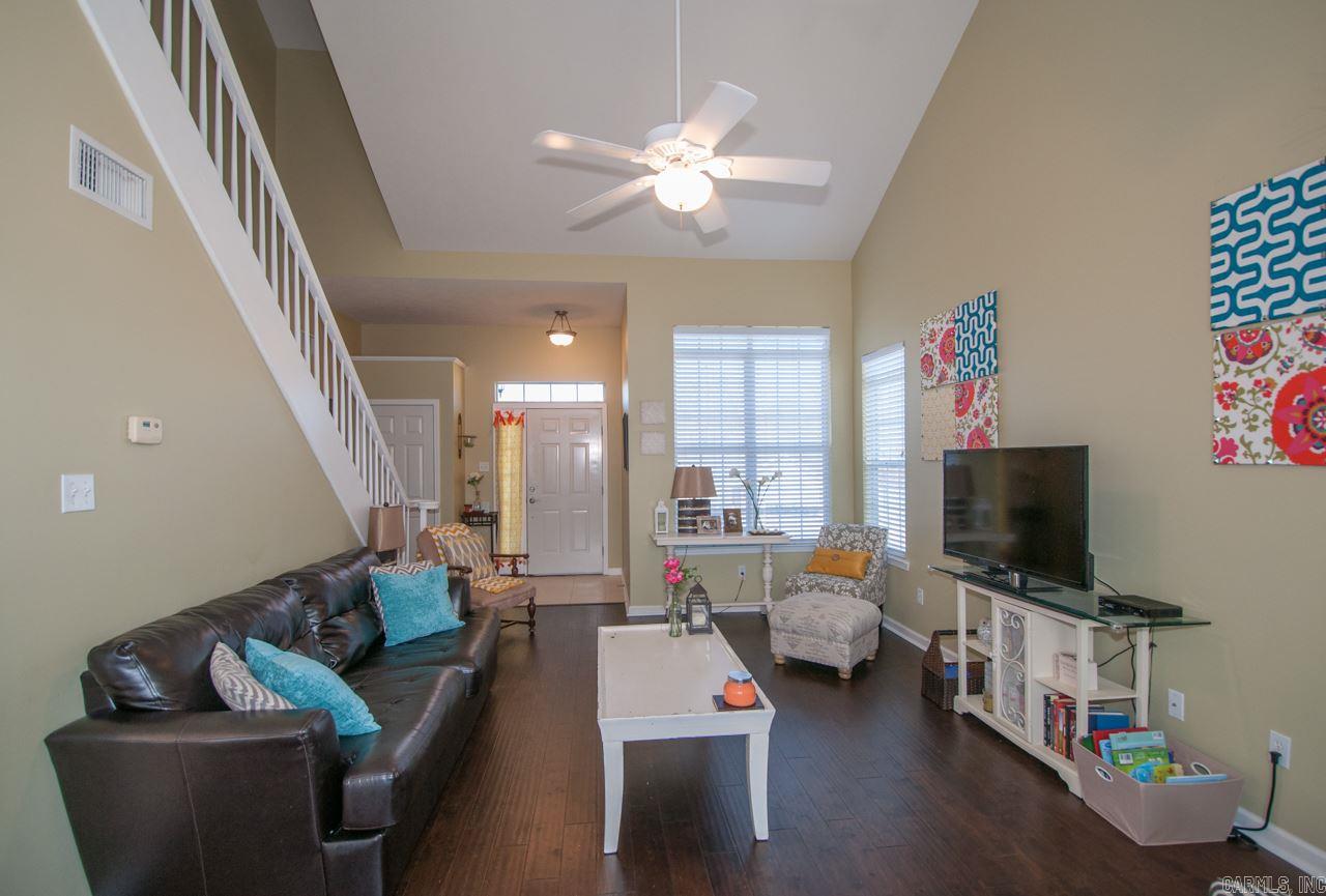 DIAMOND POINTE - Residential