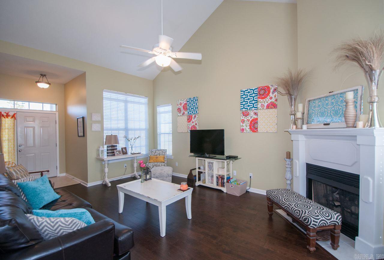 DIAMOND POINTE - Residential