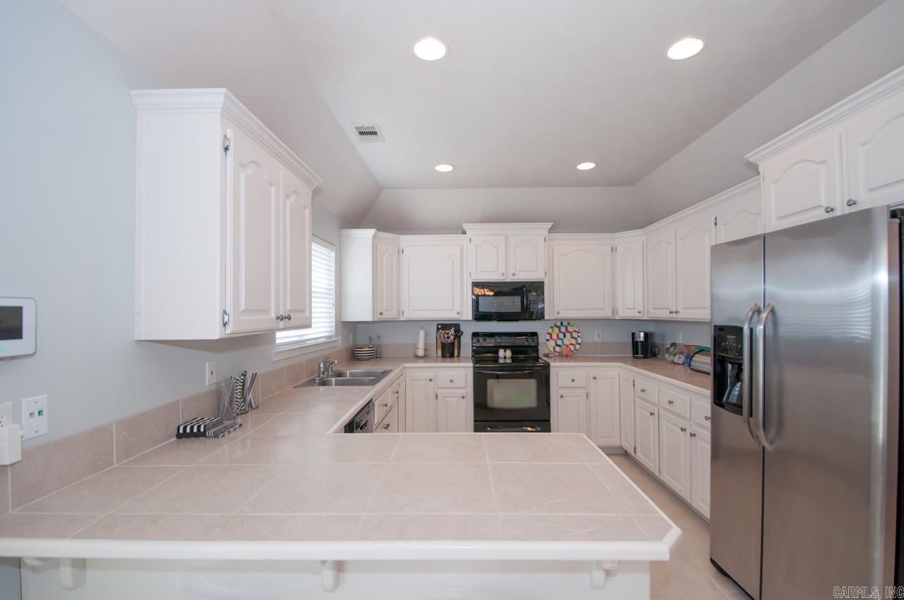 DIAMOND POINTE - Residential