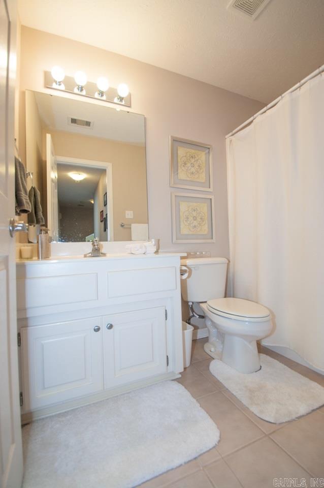 DIAMOND POINTE - Residential