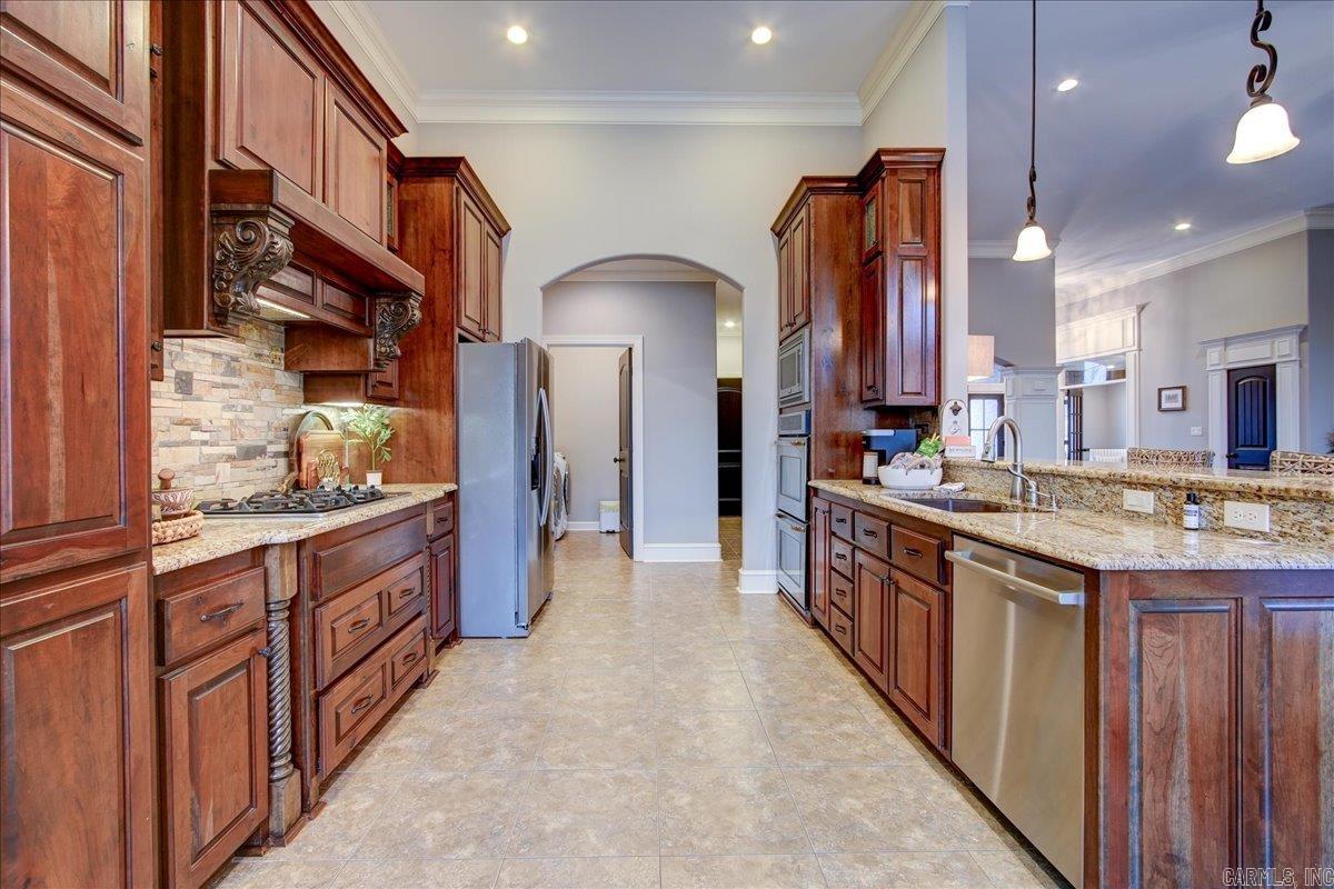 WEST WINDS UNIT - Residential