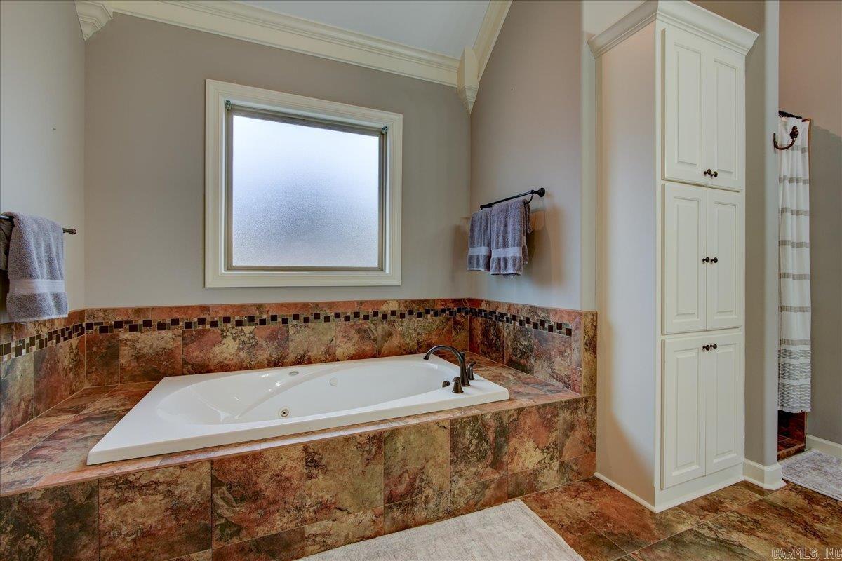 WEST WINDS UNIT - Residential