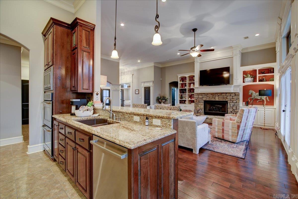 WEST WINDS UNIT - Residential