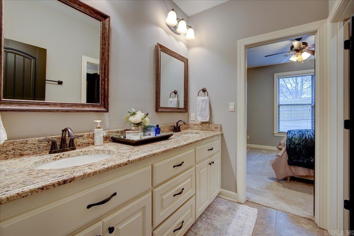 WEST WINDS UNIT - Residential