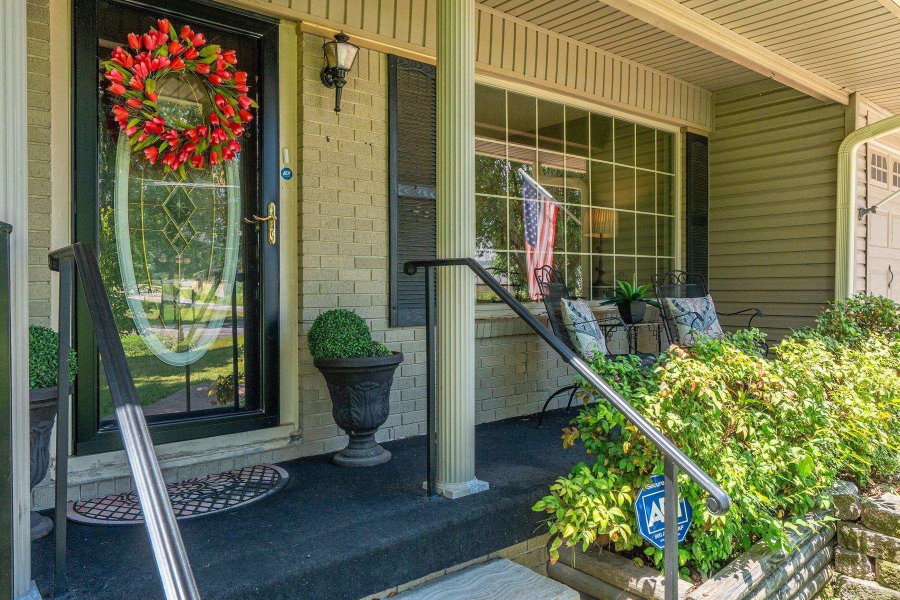 FOREST HEIGHTS - Residential