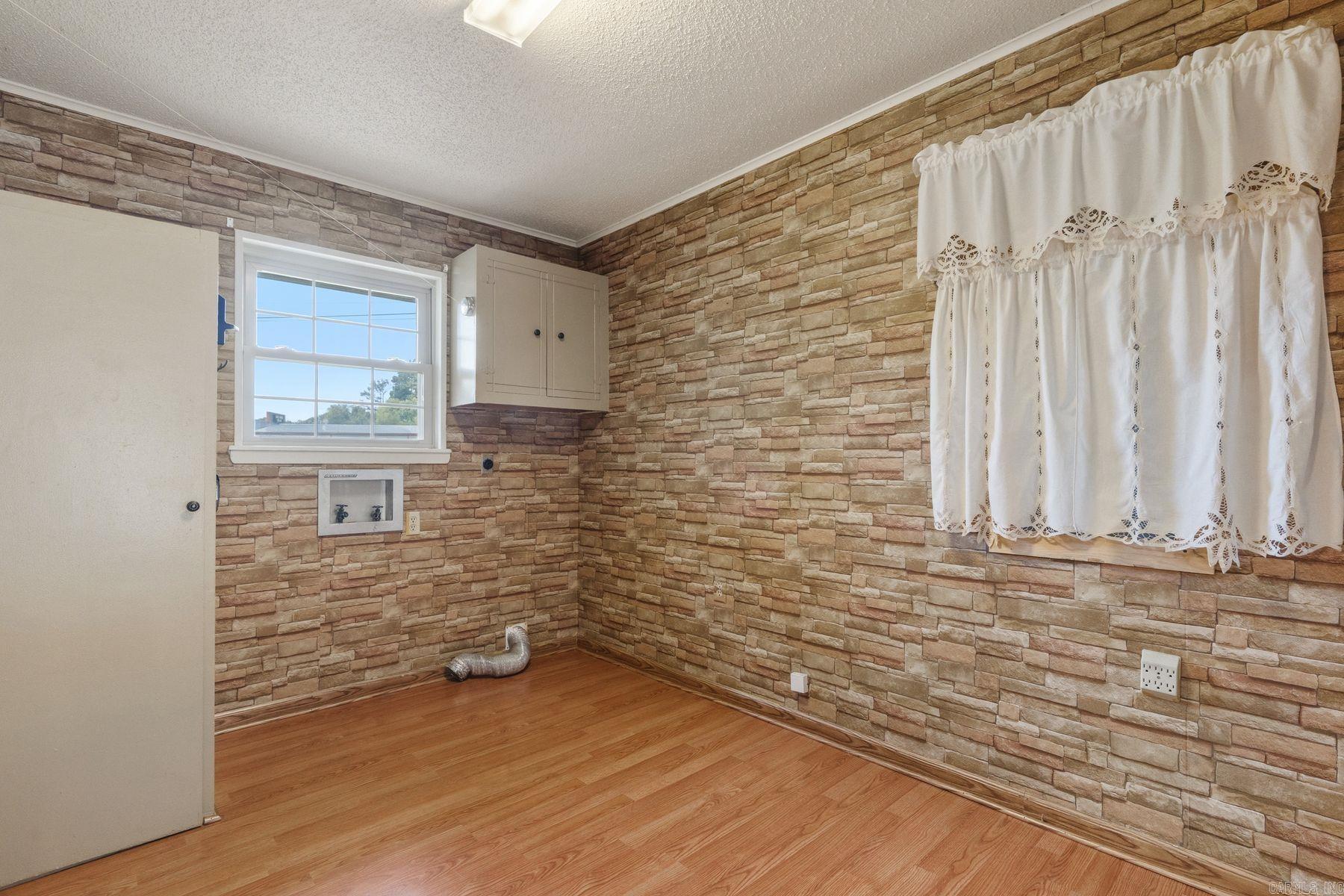 FOREST HEIGHTS - Residential