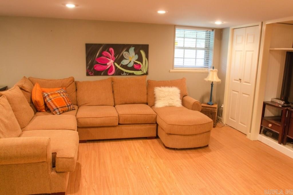 PLEASANT VALLEY - Residential
