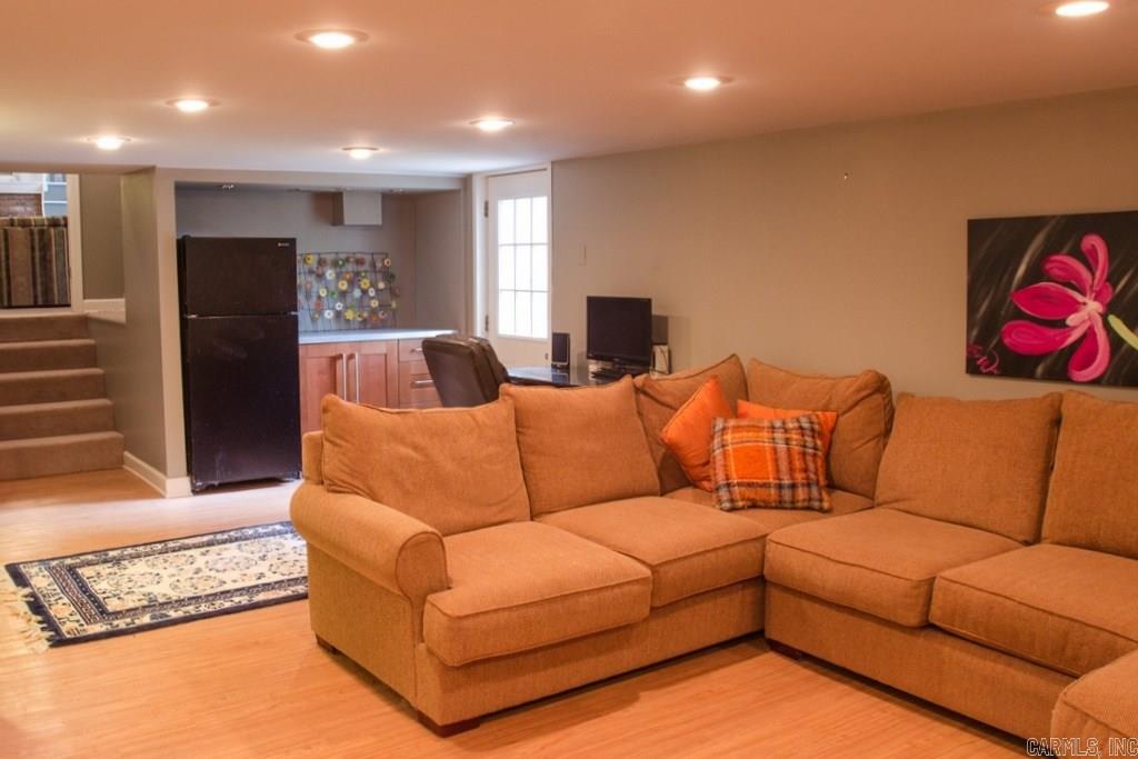PLEASANT VALLEY - Residential