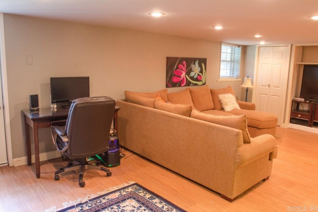 PLEASANT VALLEY - Residential