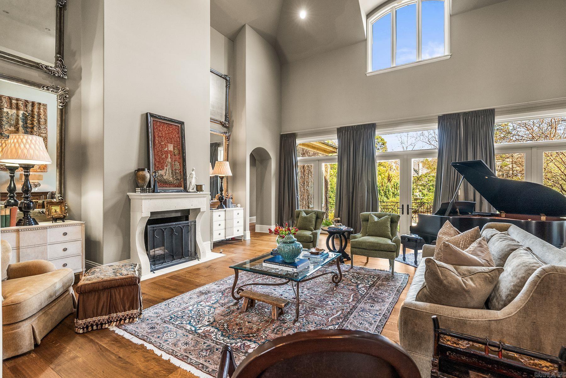 VALLEY FALLS ESTATES - Residential