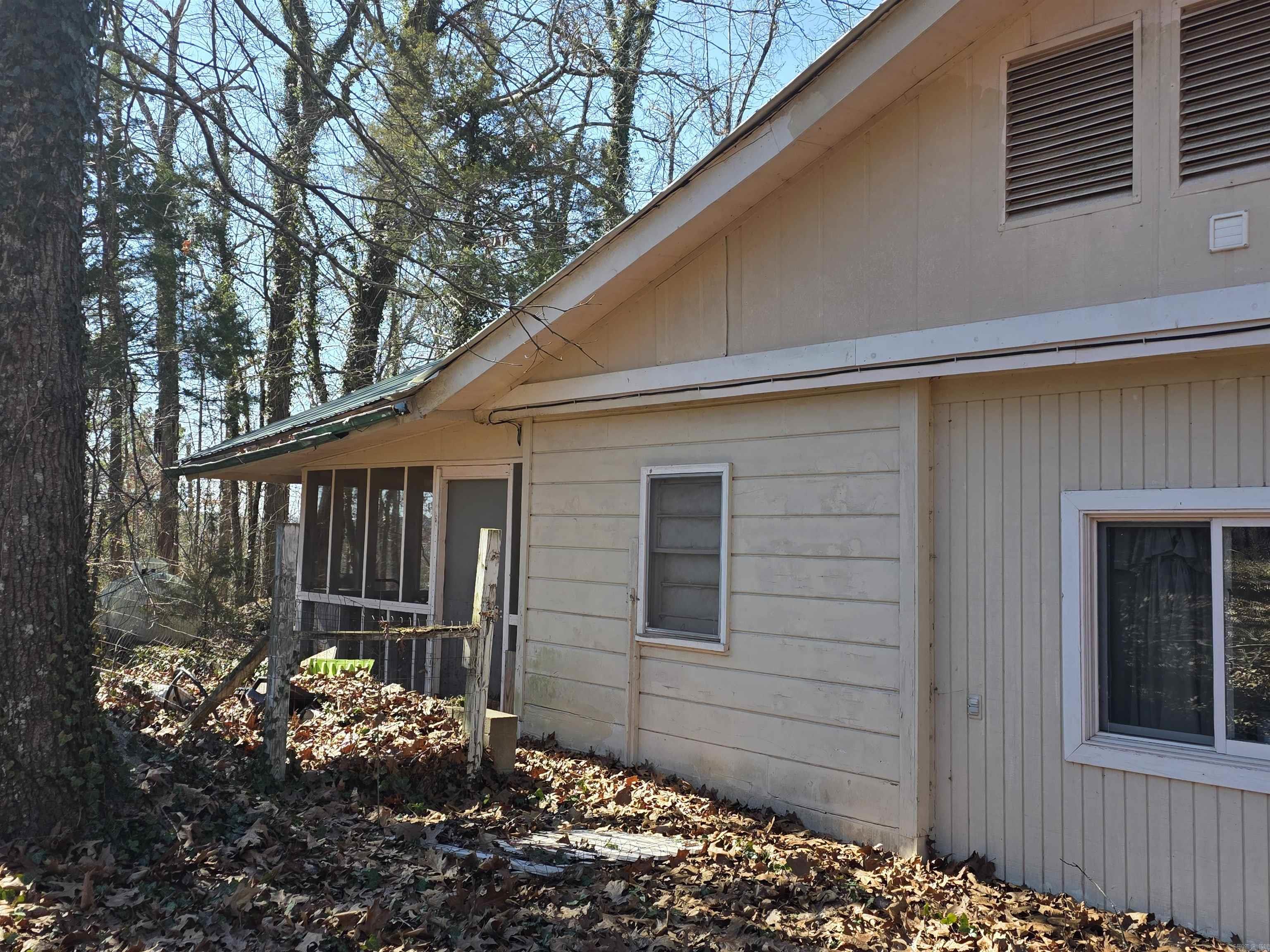 CHICKASAW - Residential