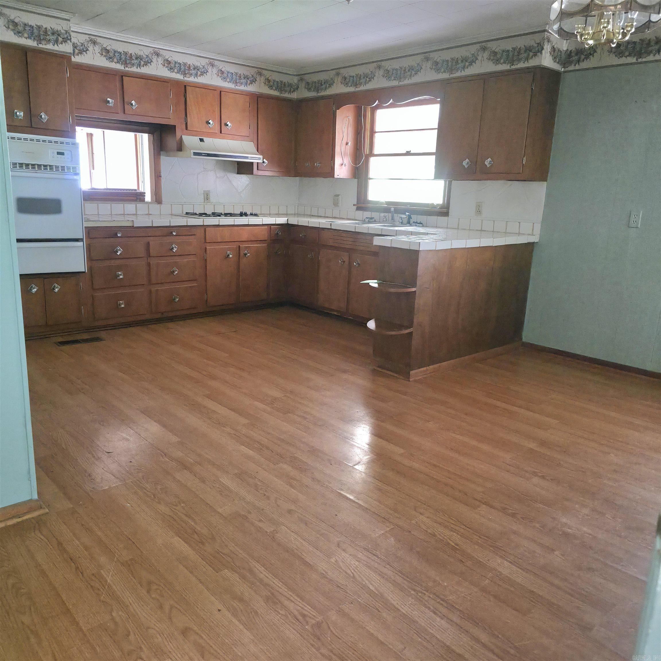 CHICKASAW - Residential