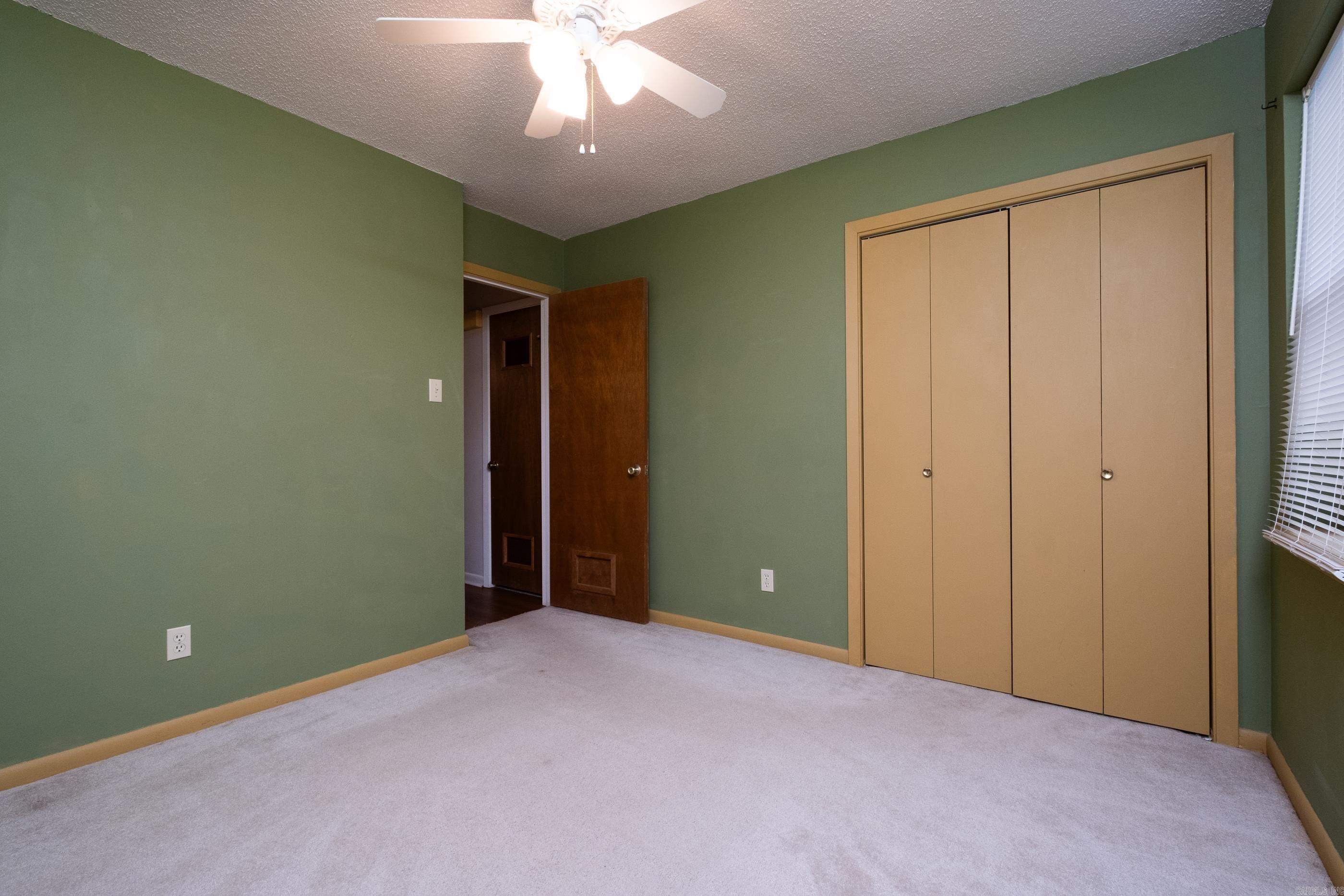 GIBRALTER HGTS - Residential