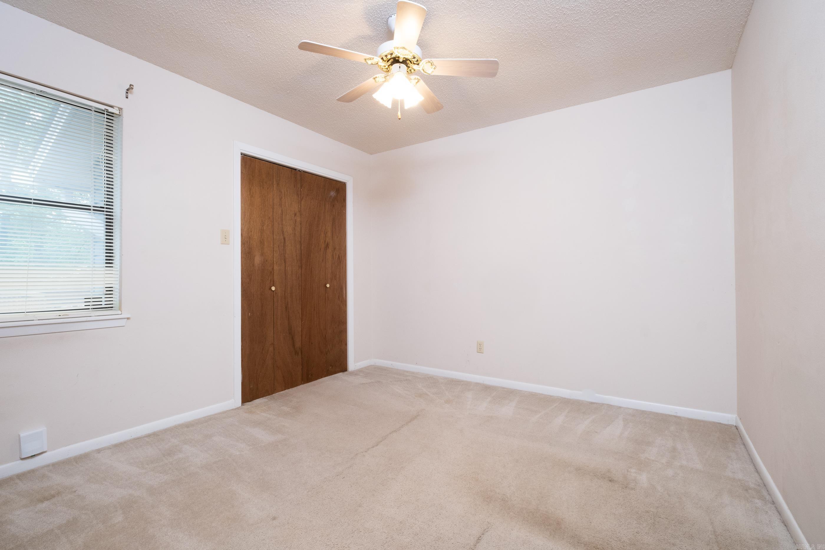 GIBRALTER HGTS - Residential
